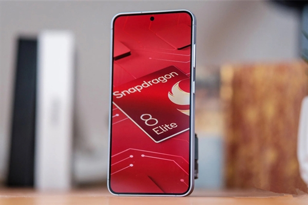 驍龍8至尊版性能實測：高通正式開啟游戲大作滿幀時代