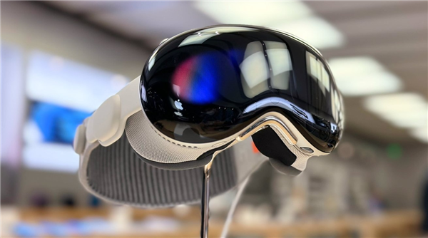 蘋果新專利：iPhone、iPad等設備可使用Vision Pro頭顯空中手勢