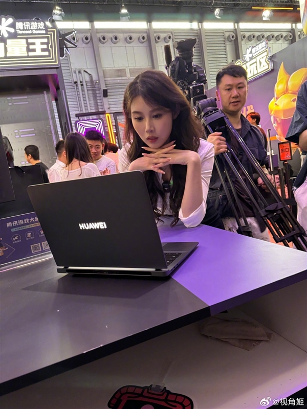 MateBook GT游戲本絕佳配件！華為星躍鼠標(biāo)GT獲認(rèn)證