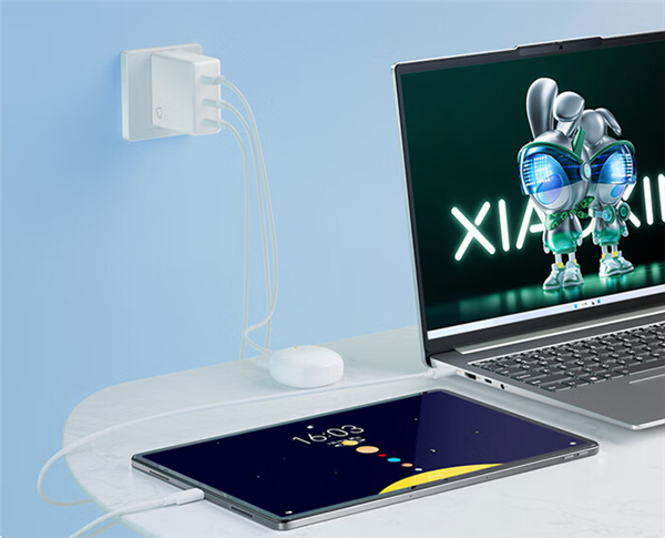 聯(lián)想小新105W三口氮化鎵充電頭發(fā)布：雙C單A 首發(fā)169元