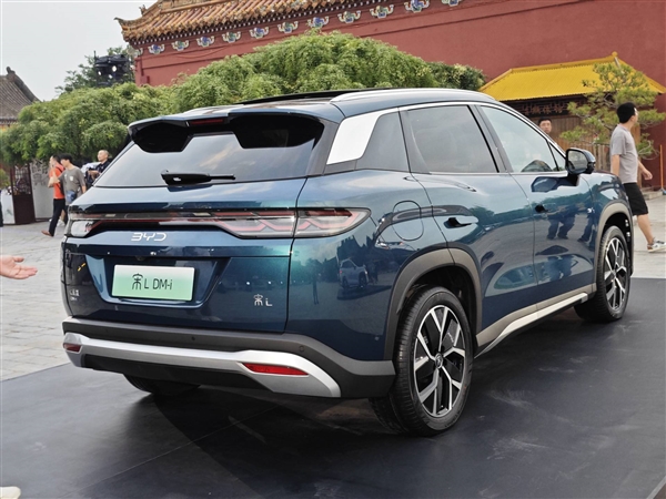 百公里虧電油耗3.9升！全新比亞迪宋L DM-i上市：13.58萬起